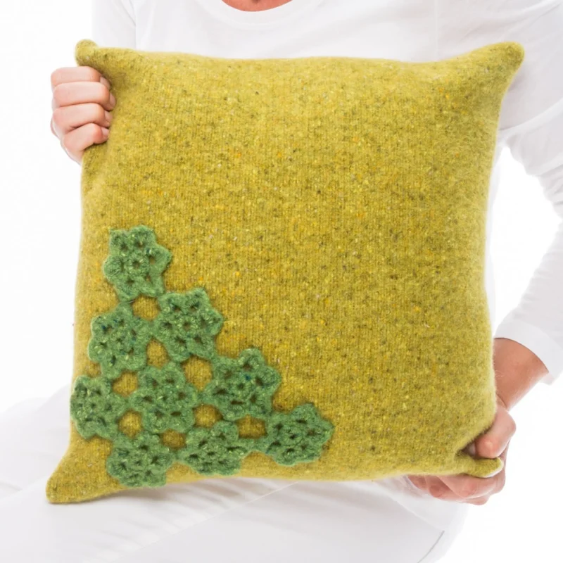 Preisreduziert StrickSet inkl. PDF-Strickanleitung Filzkissen aus Donegal Tweed Green Gras
