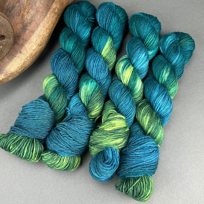 Creativo Sockenwolle handgefärbt 50g Merino & Kaschmir Luxe - XIII Abverkauf